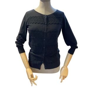 Banana Republic, Cotton Cardigan with Embroidered decoration, Size small.